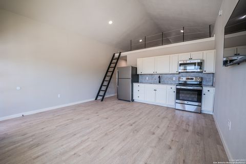 Tiny photo for 1225 TEXAS OAKS D #D, Spring Branch, TX 78070 (MLS # 1933220)