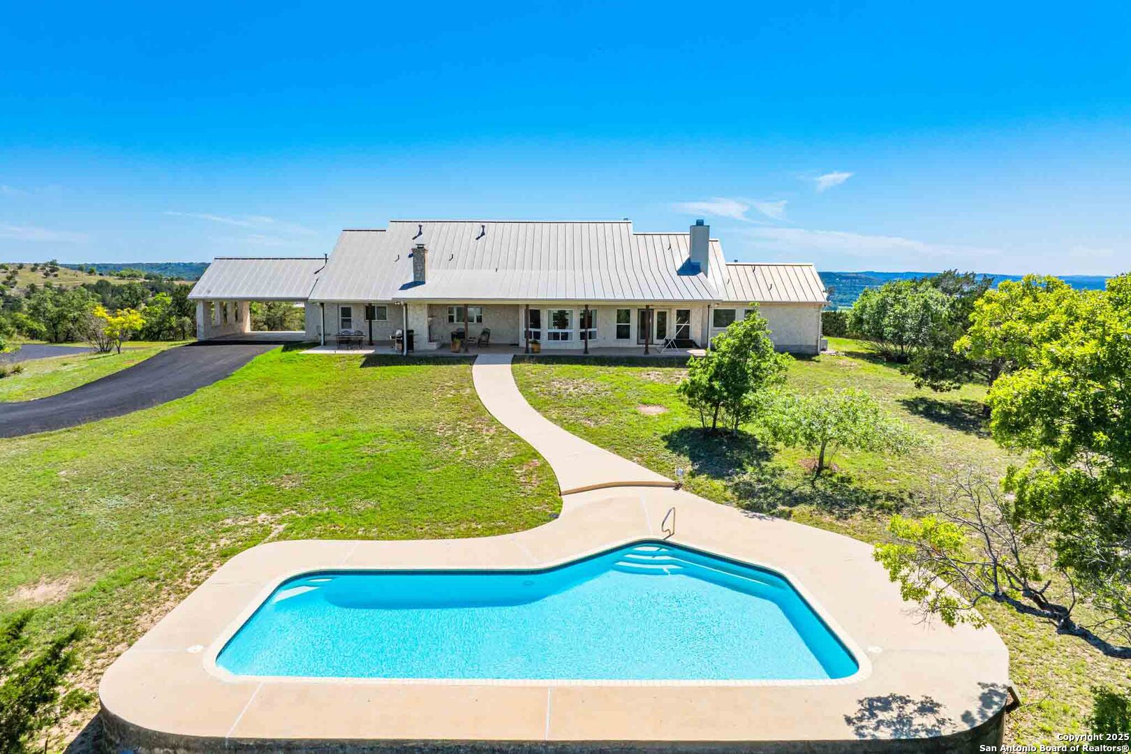 211 Mill Dam Rd