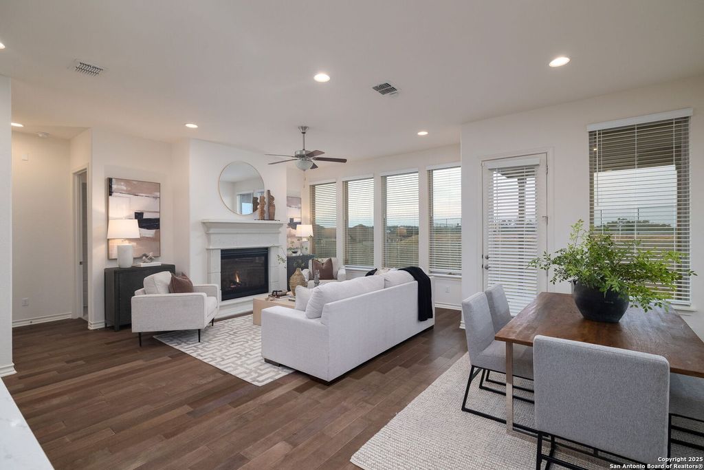 Photo of 552 Chinkapin Trail, New Braunfels, TX 78132 (MLS # 1939922)