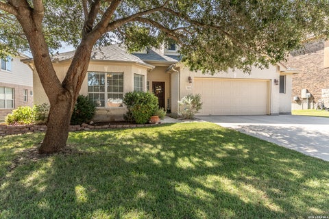 Photo of 305 HILTON DR, Cibolo, TX 78108 (MLS # 2011957)