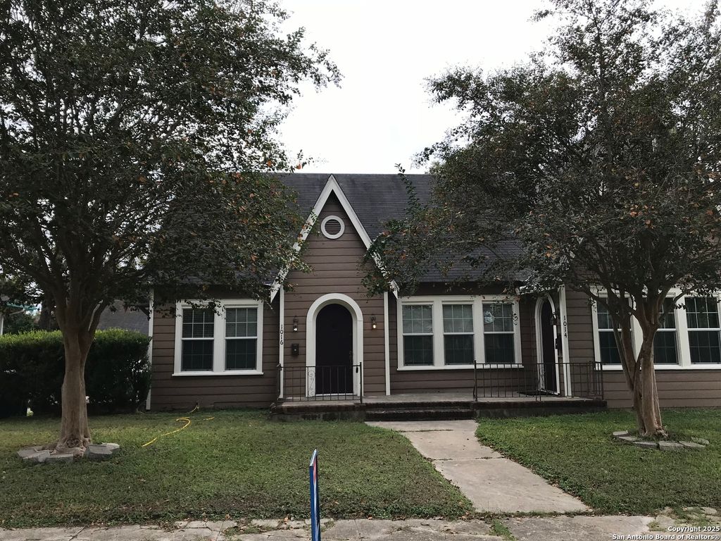 Photo of 1014 Bailey 1016 #1016, San Antonio, TX 78210 (MLS # 1925000)