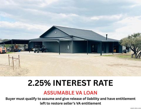 365 Bluff Creek Center Point TX 78010