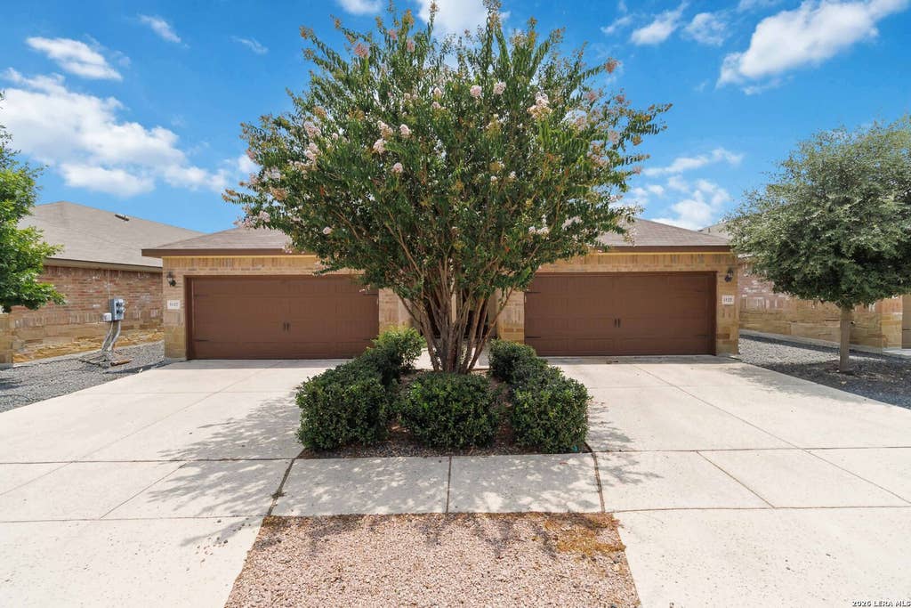 Photo of 1125/1127 Stanley Way, Seguin, TX 78155 (MLS # 2005199)