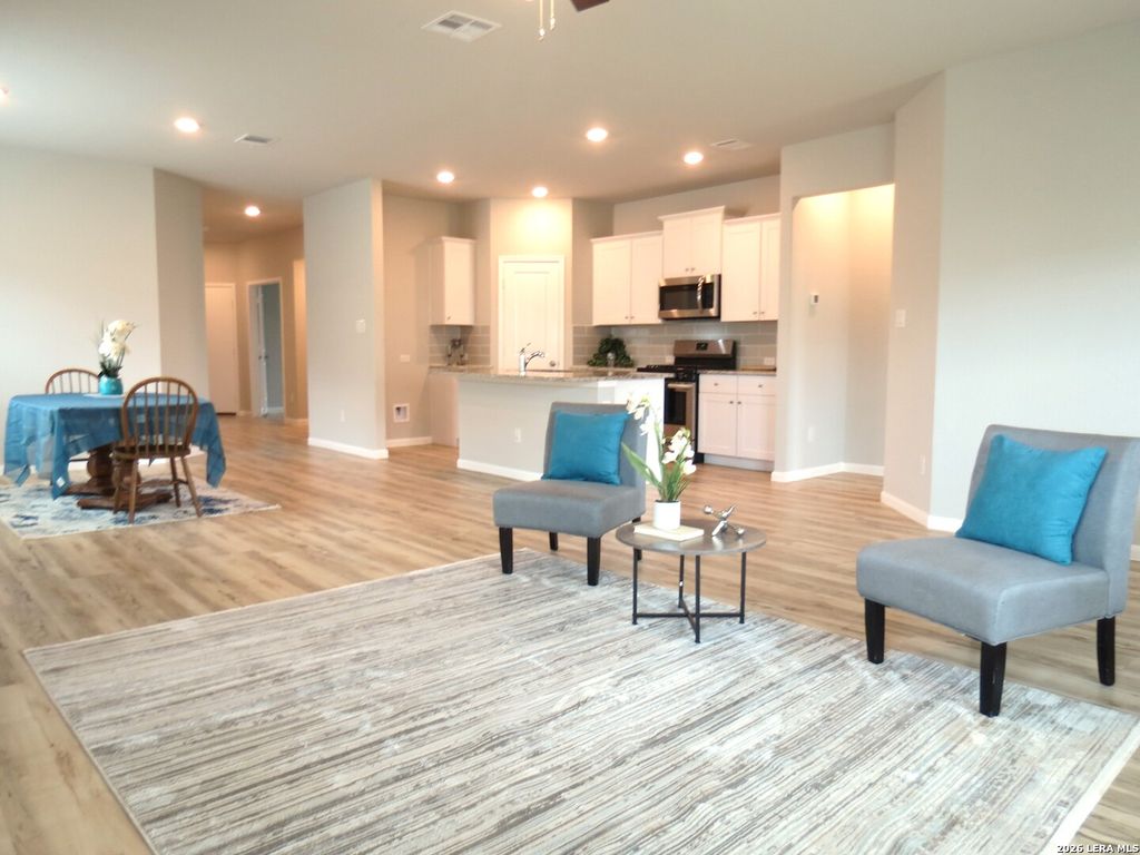 Photo of 31678 UNTRODDEN WAY, Bulverde, TX 78163 (MLS # 1963427)