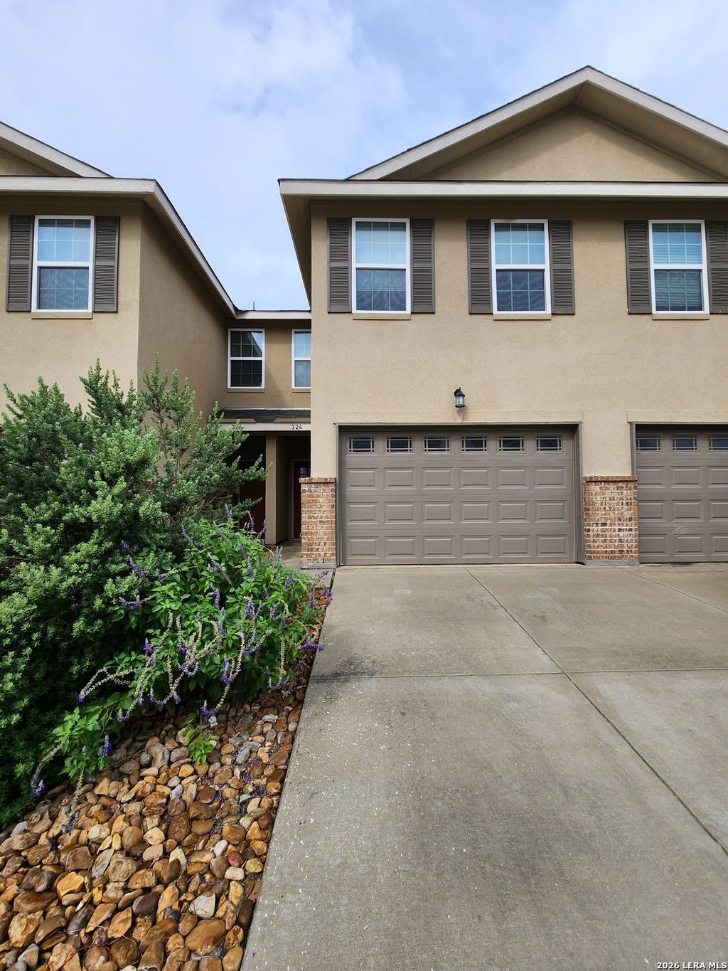 Photo of 324 Untermaier, New Braunfels, TX 78130 (MLS # 1938583)