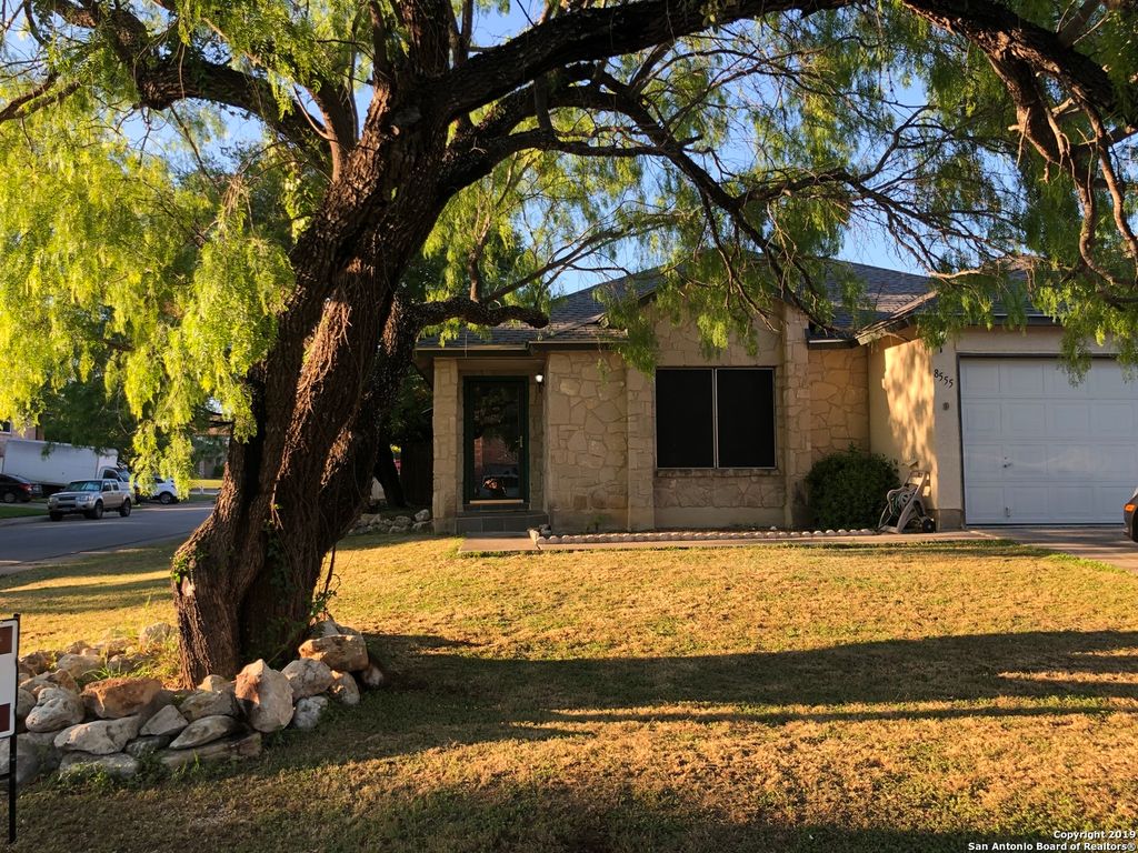 Photo of 8555 PIONEER GOLD, San Antonio, TX 78249 (MLS # 1955213)