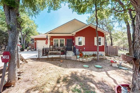 1118 Lonesome Canyon Lake TX 78133