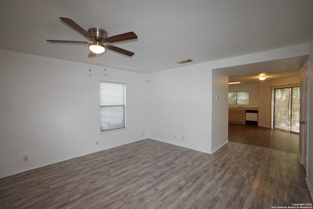 Photo of 18 TORREYS POST, San Antonio, TX 78240 (MLS # 2003066)