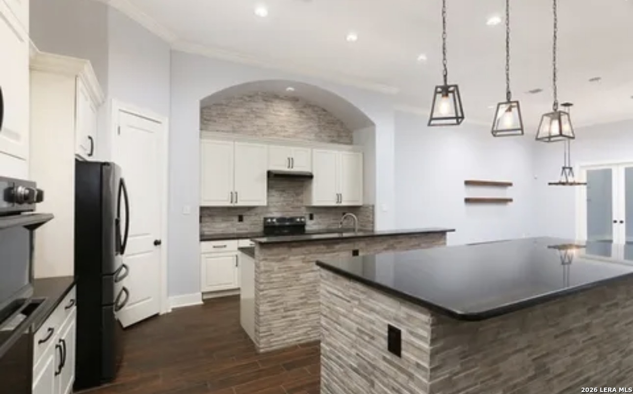 Search 1811 Barrett Palms