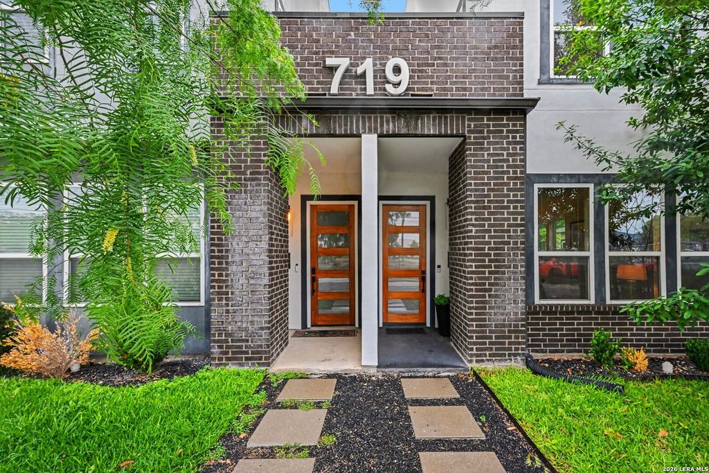 Photo of 719 Eleanor Ave 102 #102, San Antonio, TX 78209 (MLS # 1958969)