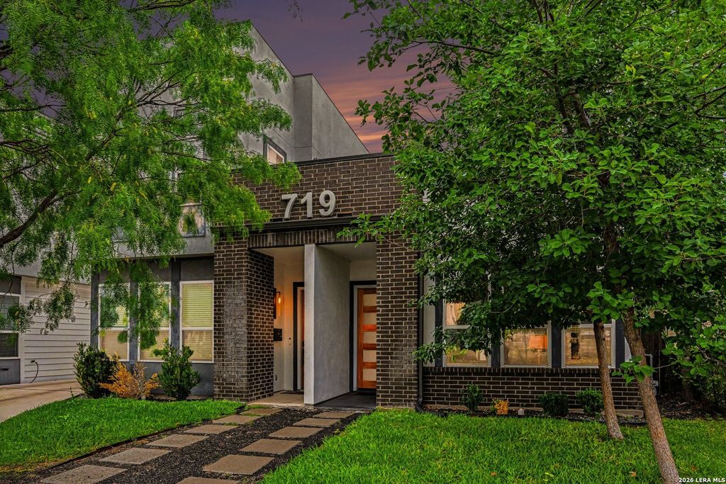 Photo of 719 Eleanor Ave 102 #102, San Antonio, TX 78209 (MLS # 1958969)