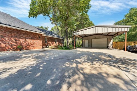 A home in La Vernia