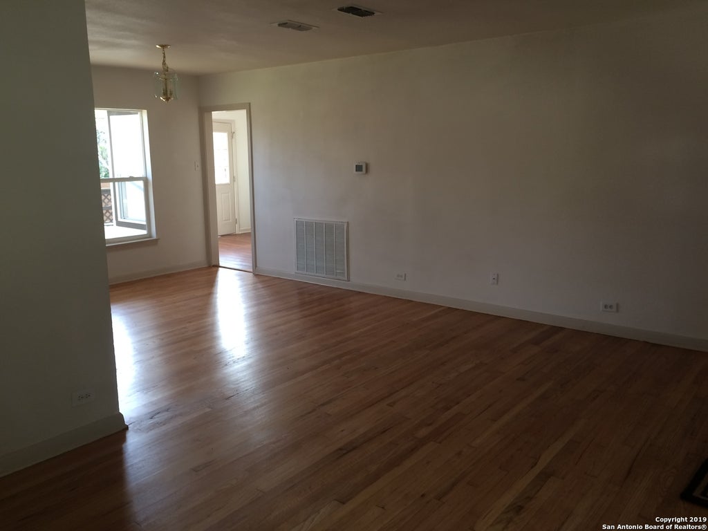 Photo of 1204 WILTSHIRE AVE, Terrell Hills, TX 78209 (MLS # 1968440)