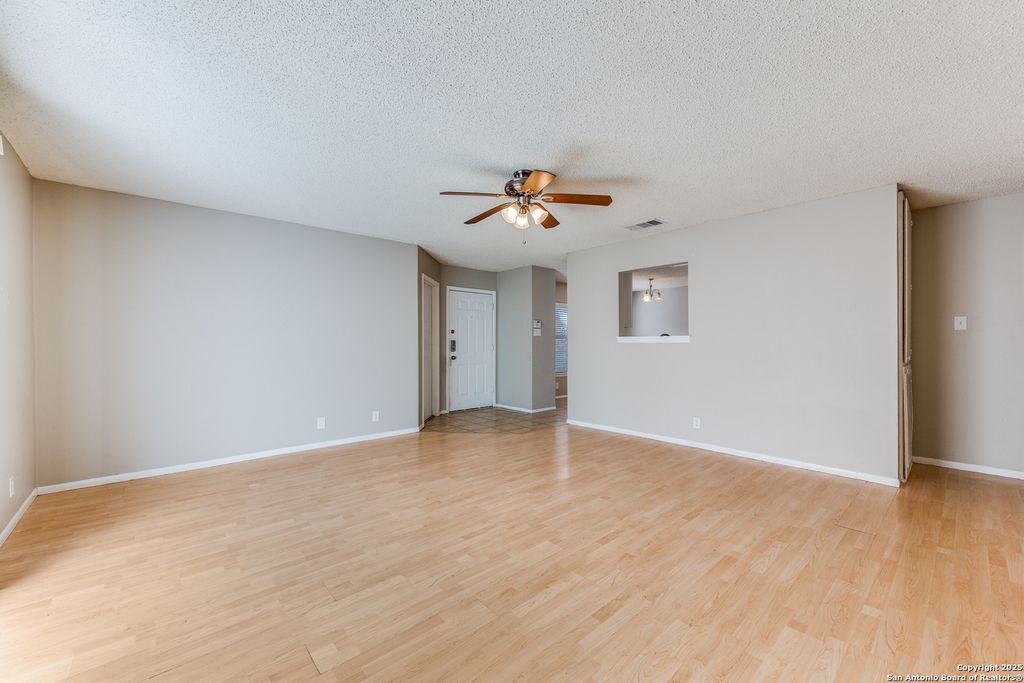 Photo of 7559 Tantara Ct, San Antonio, TX 78249 (MLS # 1914960)
