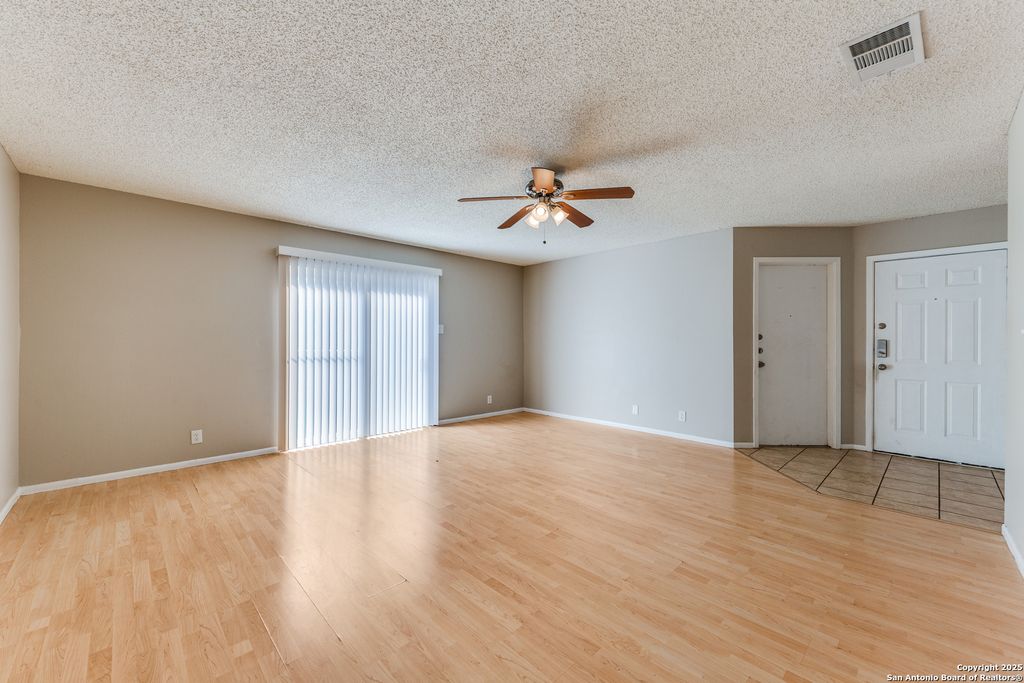 Photo of 7559 Tantara Ct, San Antonio, TX 78249 (MLS # 1914960)