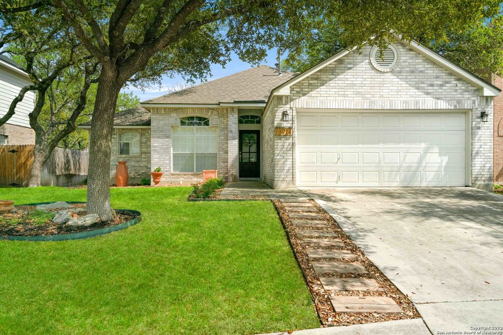 Photo of 18914 SURREYWOOD, San Antonio, TX 78258 (MLS # 1957238)