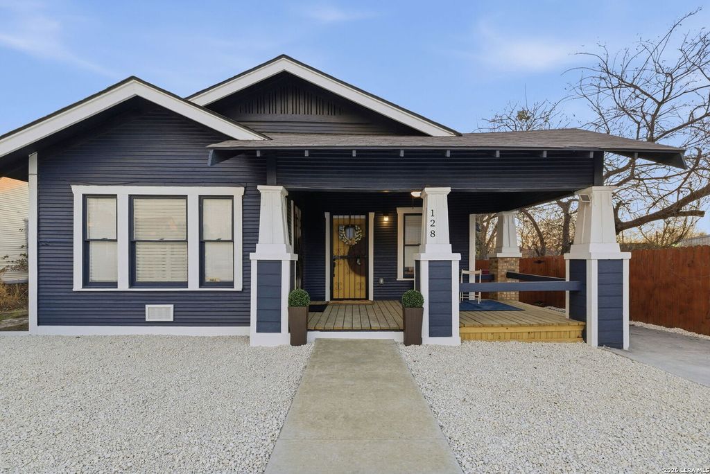 Photo of 128 BLANCO RD, San Antonio, TX 78212 (MLS # 1940290)