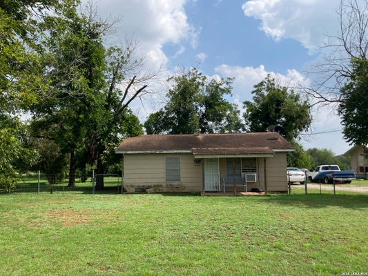 273 COUNTY ROAD 743, YANCEY, TX 78886 - Image d9b3ee9e9c7e2c7fe3ff7ea0f6478cae/1922030174