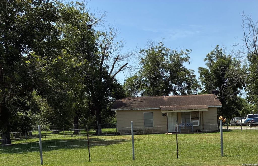 Photo of 273 County Road 743, Yancey, TX 78886 (MLS # 2002736)