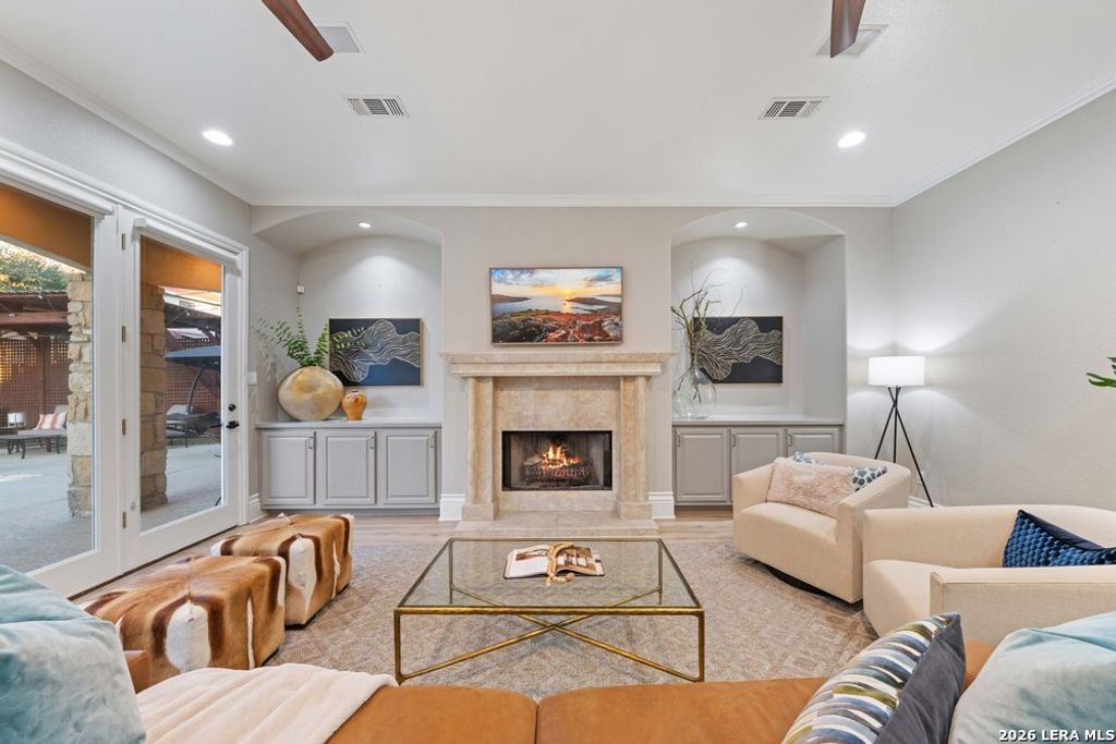 Photo of 407 Burr Rd, Terrell Hills, TX 78209 (MLS # 1941034)