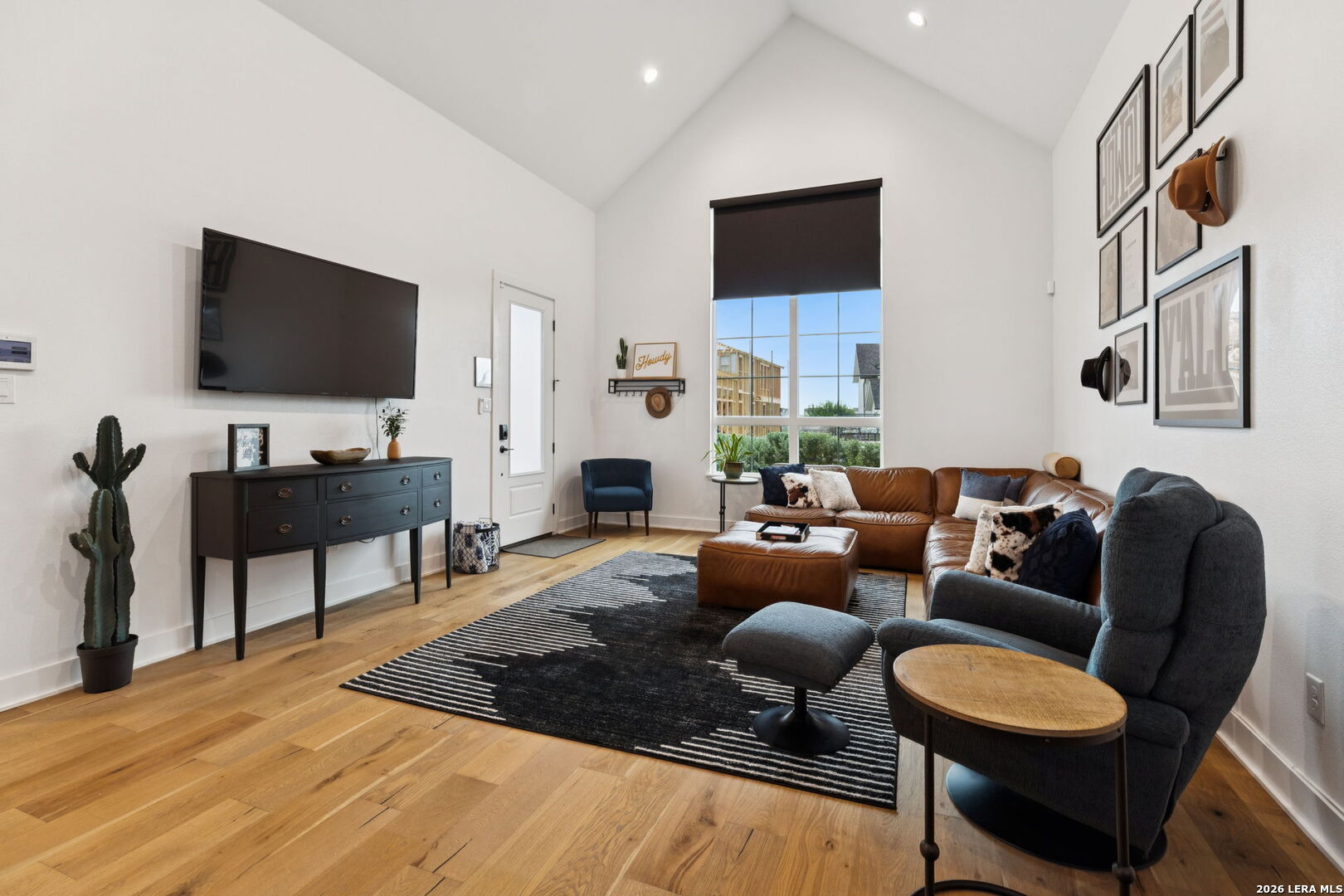 424 CONSTANCE DR