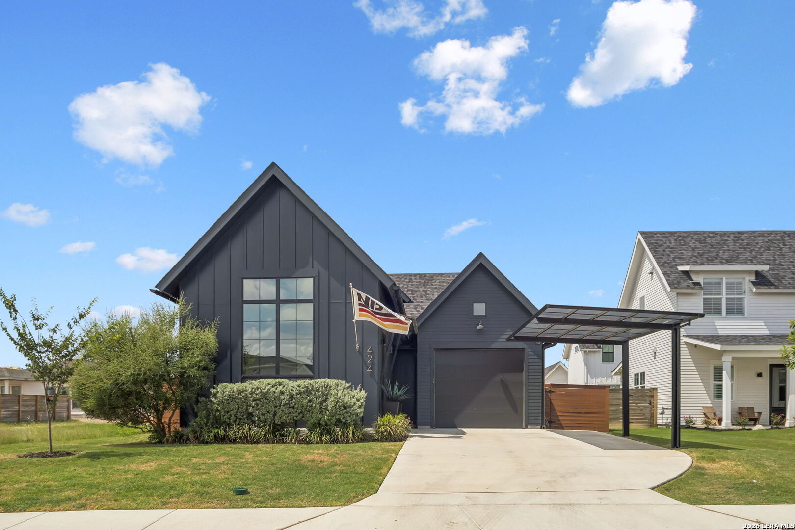 424 CONSTANCE DR