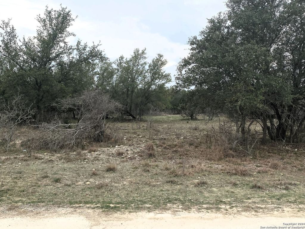 Photo of LOTS 3-4 QUAIL RUN, Bandera, TX 78003 (MLS # 1750911)