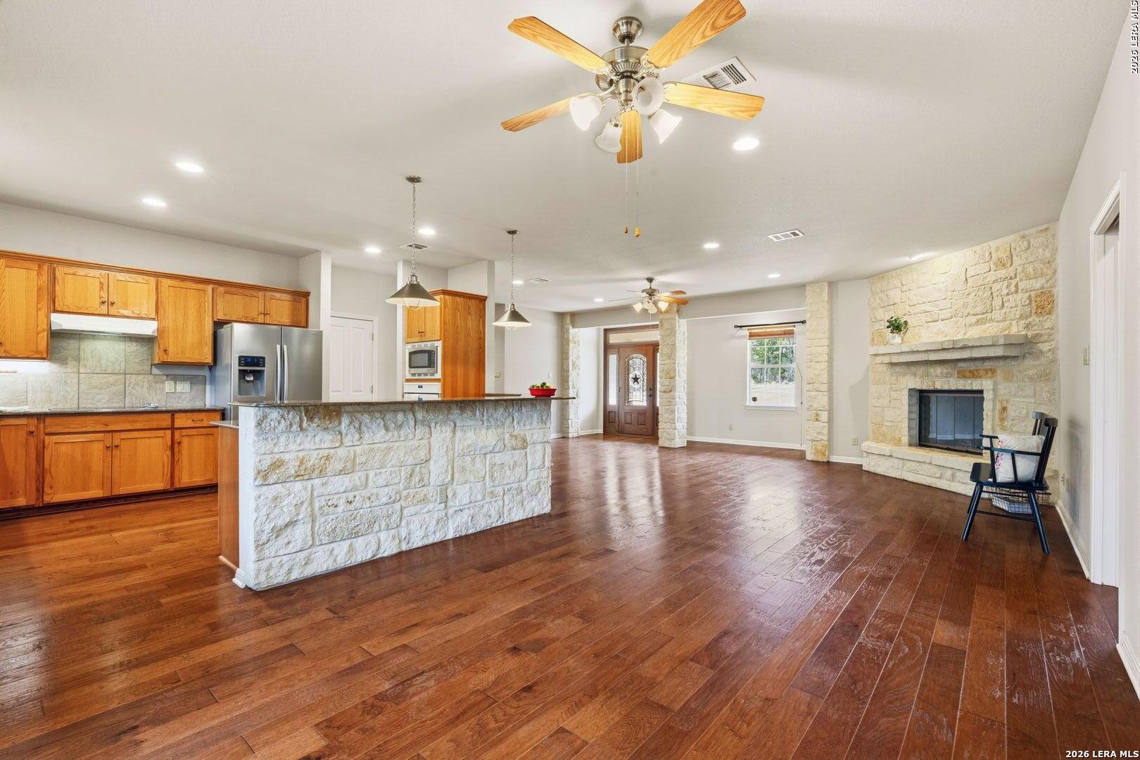 517 Mountain Creek Trail