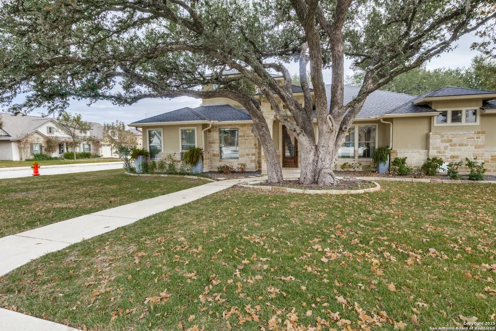 Photo of 205 Lone Tree, Boerne, TX 78006 (MLS # 1924777)