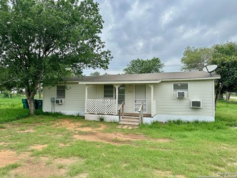 A home in Jourdanton