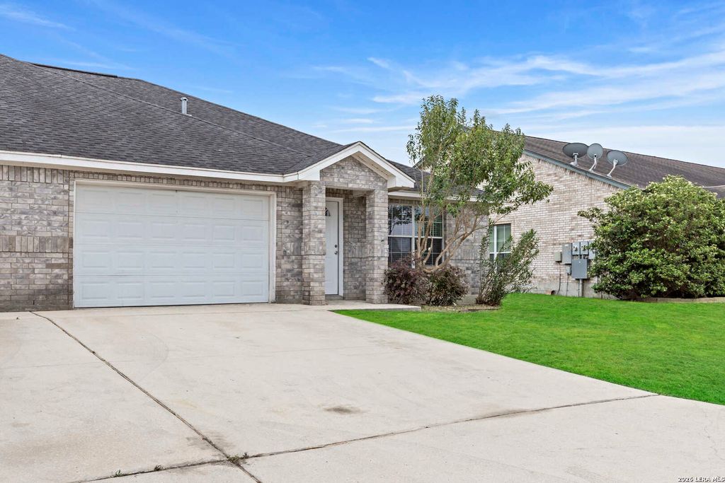 Photo of 3045 pine valley, New Braunfels, TX 78130 (MLS # 1939097)