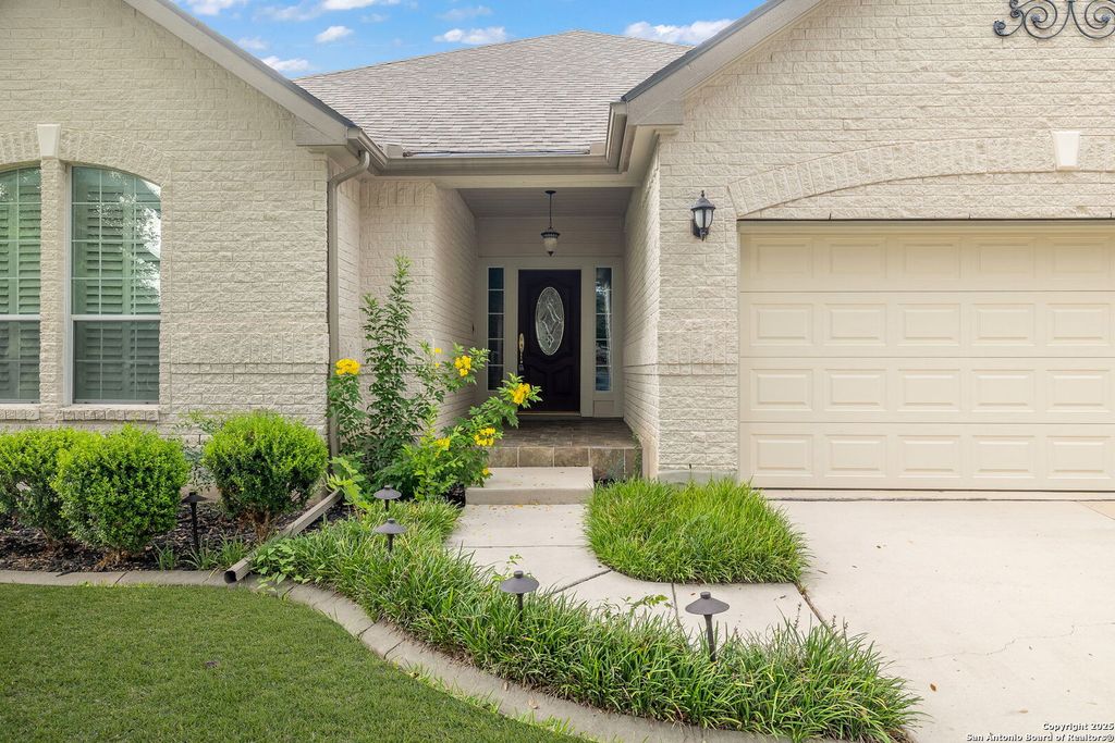 Photo of 108 Sky Harbor, Cibolo, TX 78108 (MLS # 1890791)