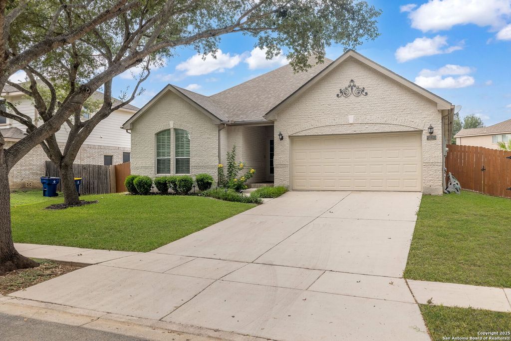 Photo of 108 Sky Harbor, Cibolo, TX 78108 (MLS # 1890791)