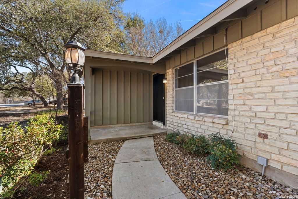 Photo of 11114 Dreamland Dr, San Antonio, TX 78230 (MLS # 1944720)