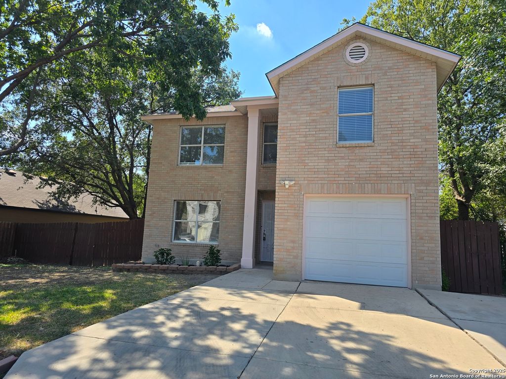 Photo of 13914 Villa Camino, San Antonio, TX 78233 (MLS # 1913183)