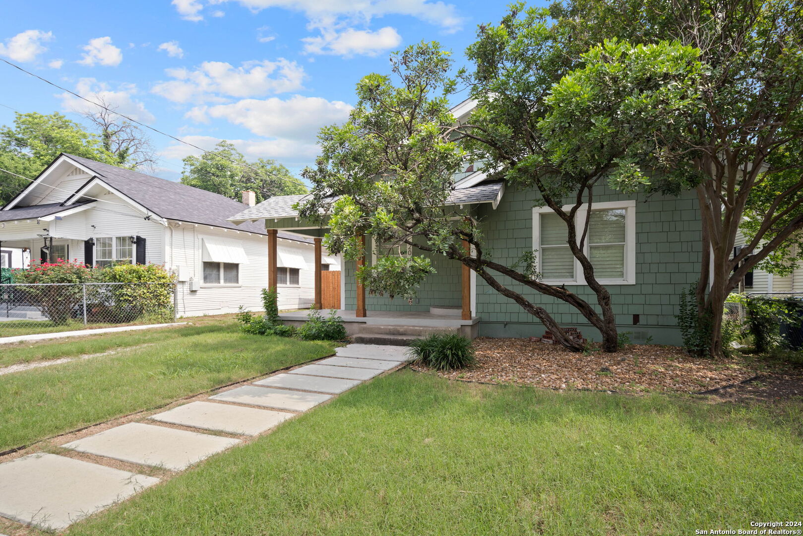 206 W HIGH AVE