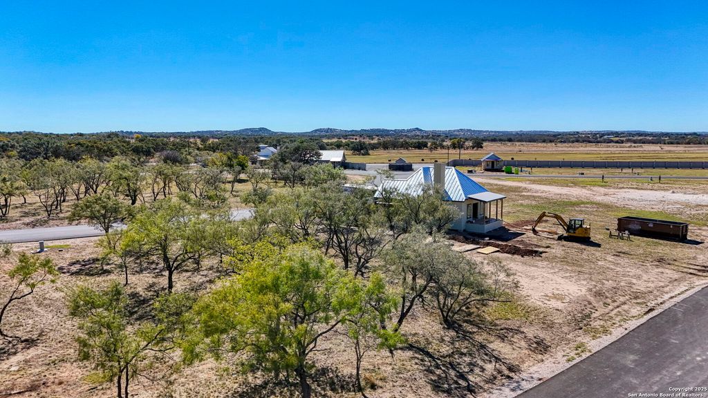 Photo of 77 Arch Ray Lp, Fredericksburg, TX 78624 (MLS # 1923038)