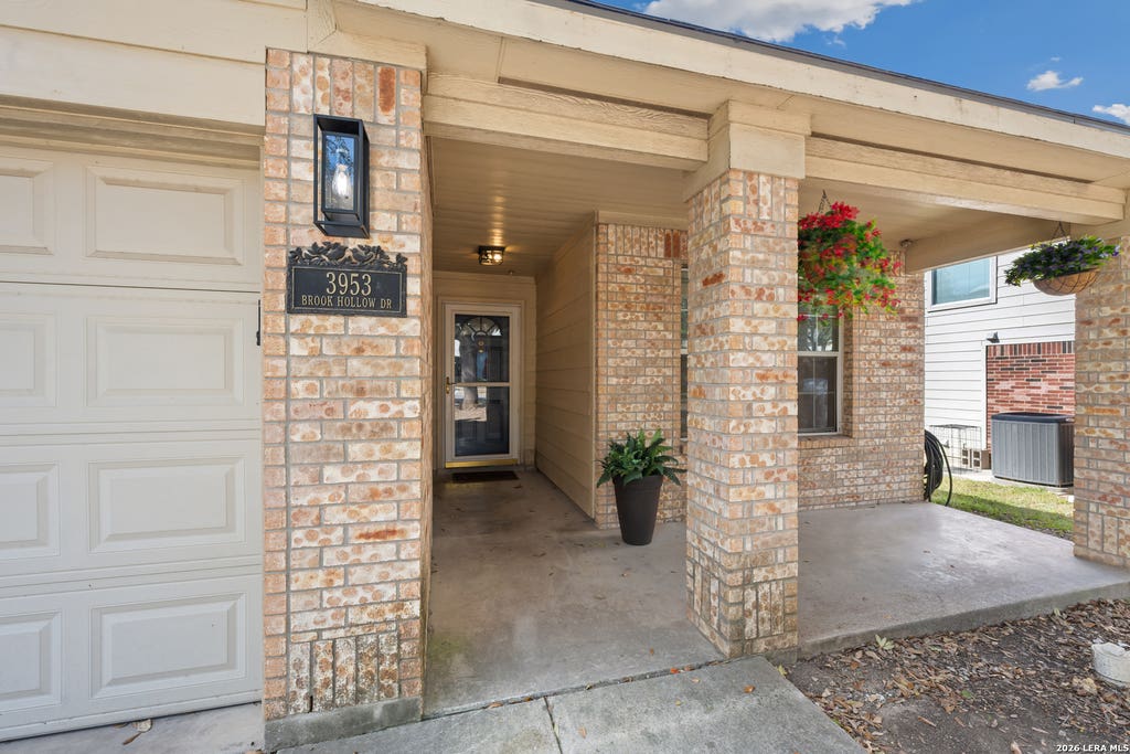 Photo of 3953 BROOK HOLLOW DR, Schertz, TX 78154 (MLS # 2009084)