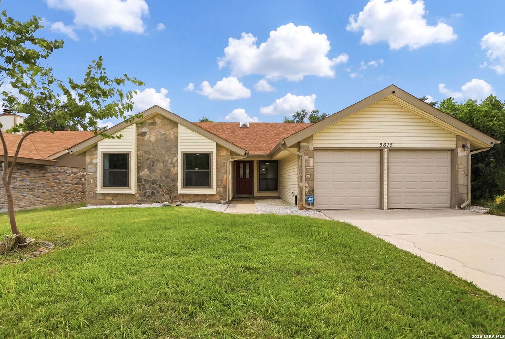 Photo of 5615 Timberhurst, San Antonio, TX 78250 (MLS # 1994056)