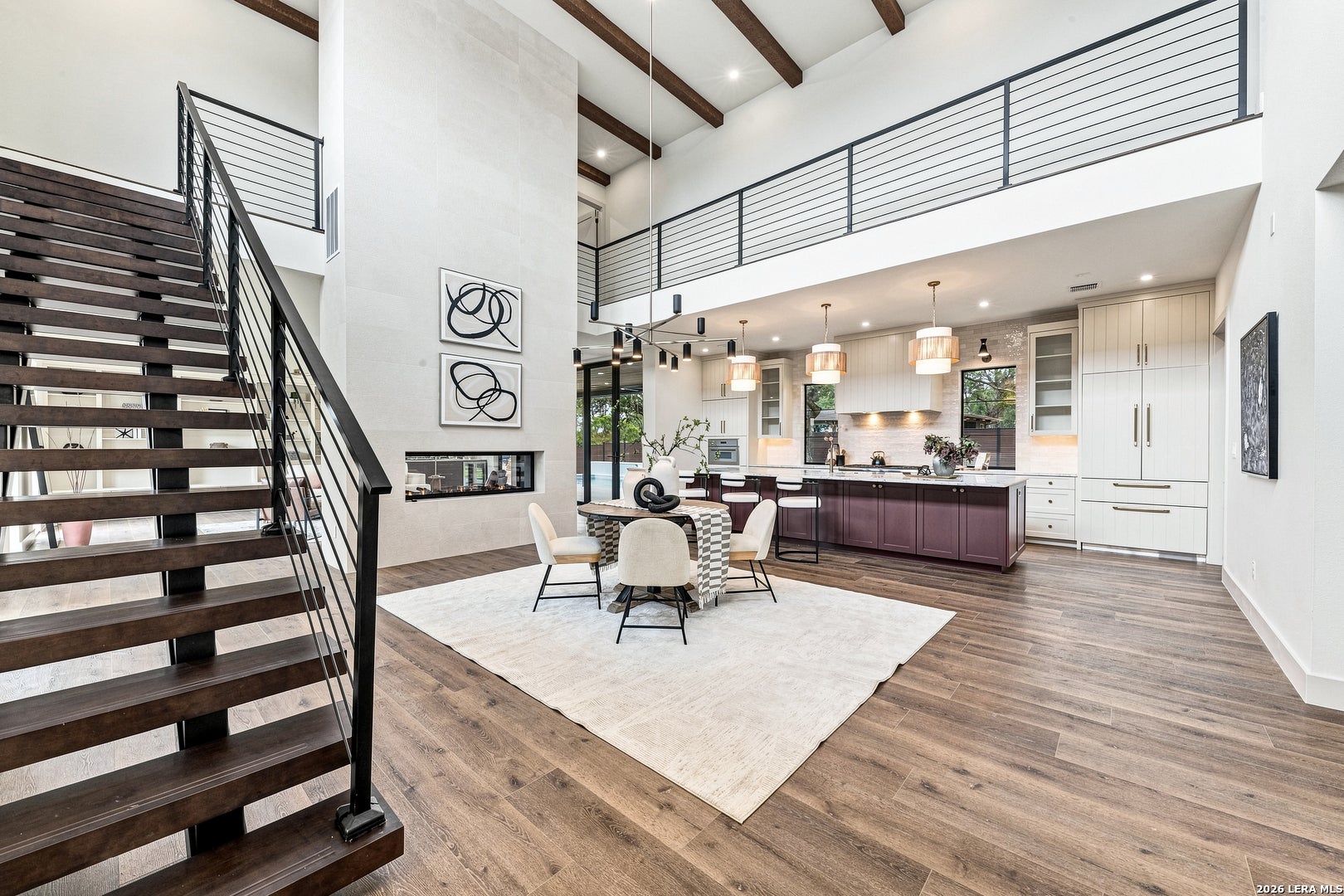 103 LAKEVIEW BLVD
