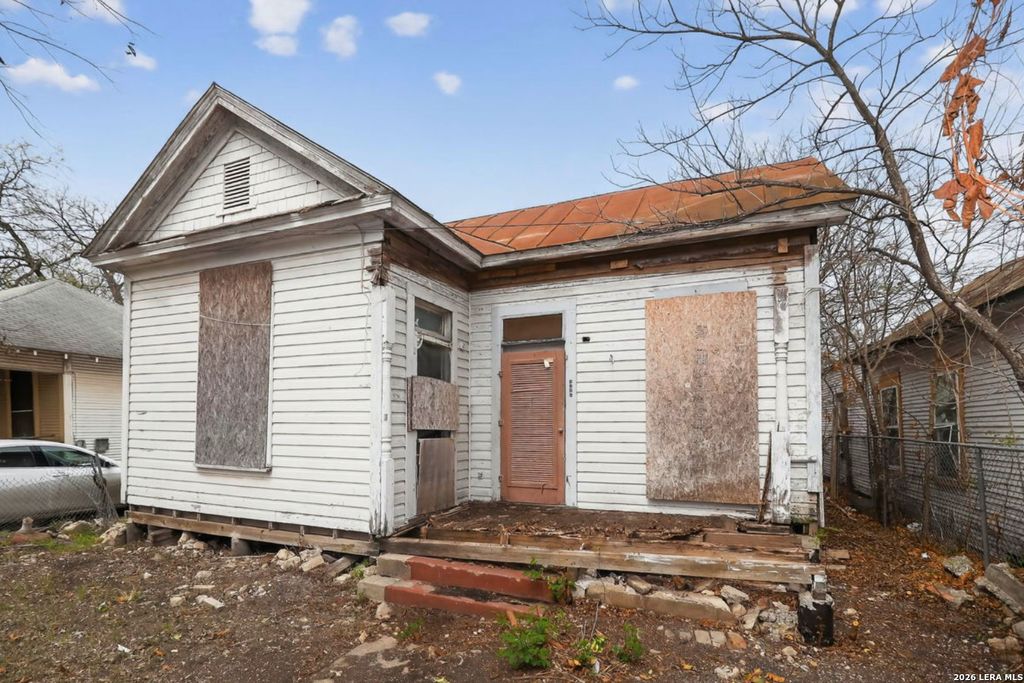 Photo of 1315 Burleson, San Antonio, TX 78202 (MLS # 1960385)