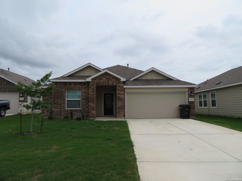 Photo of 554 BLUE STEM RD, New Braunfels, TX 78130 (MLS # 1950744)