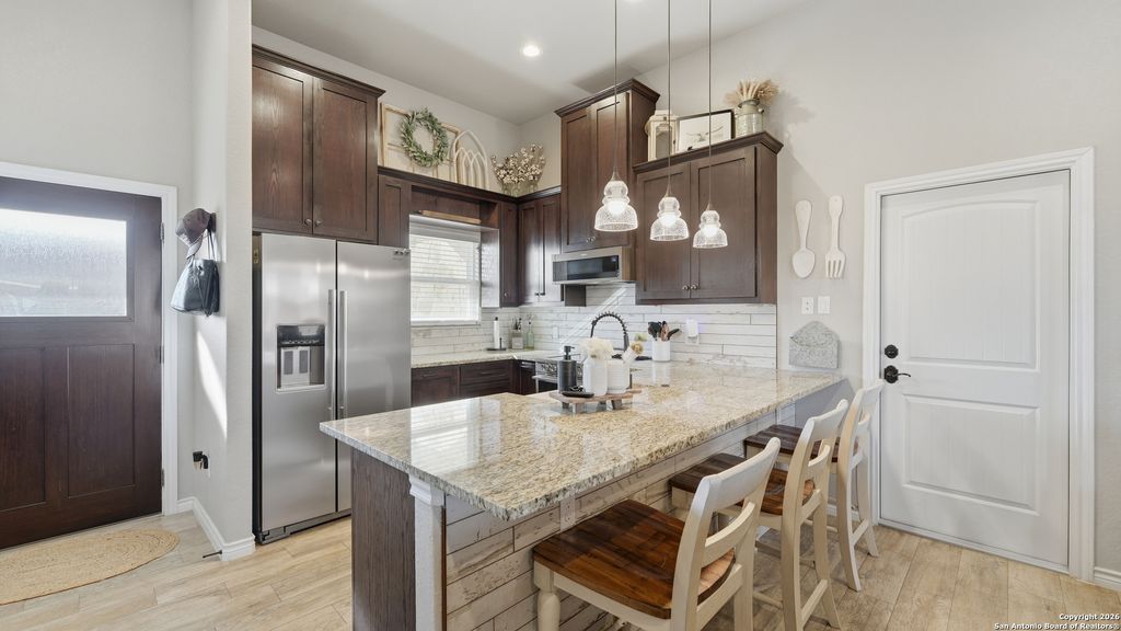 Photo of 230 Navarro Crossing # 6-B, Seguin, TX 78155 (MLS # 1933830)