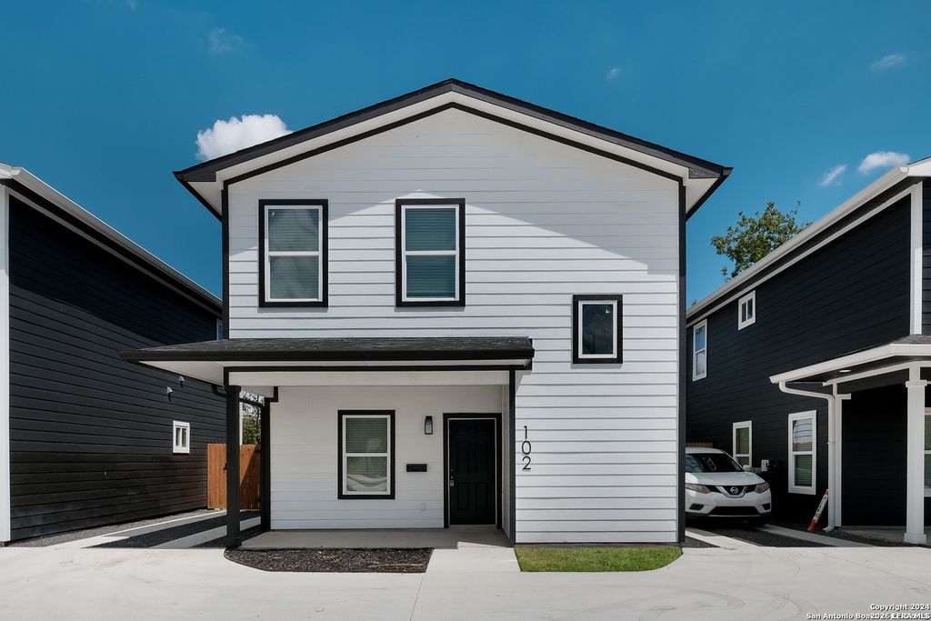 Photo of 1702 Hays 102 #102, San Antonio, TX 78202 (MLS # 1938597)