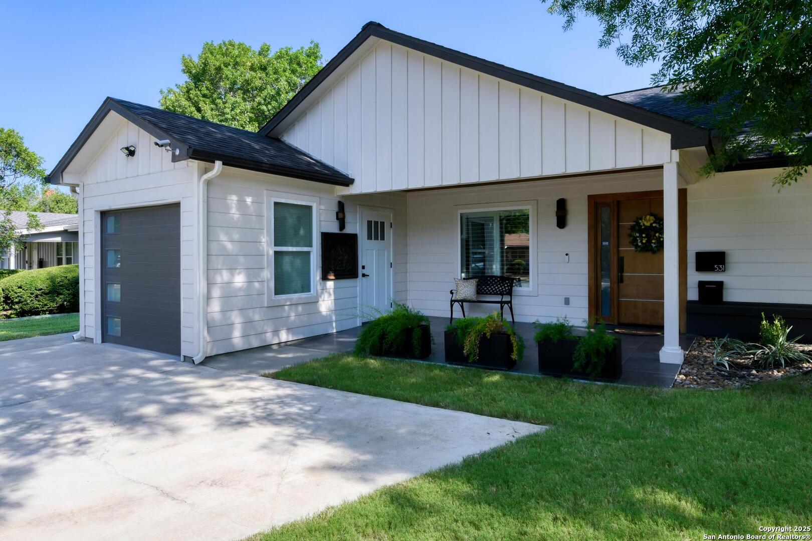531 Brightwood Pl