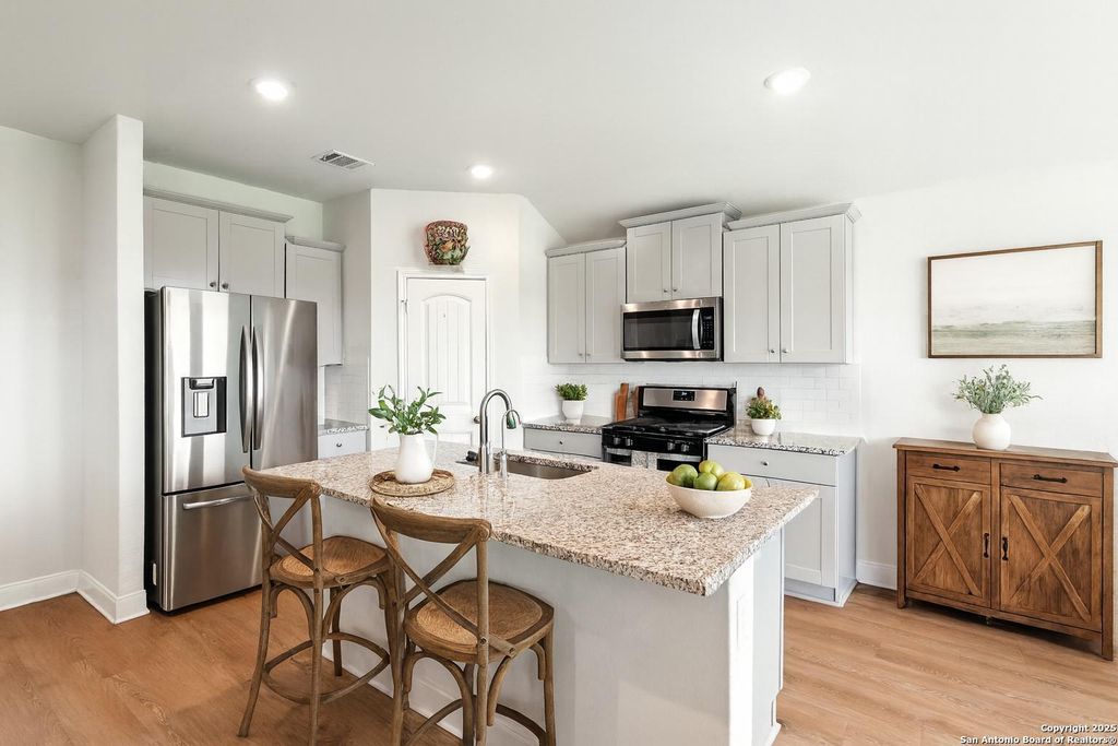 Photo of 1046 Amble Oak, Seguin, TX 78155 (MLS # 1881805)