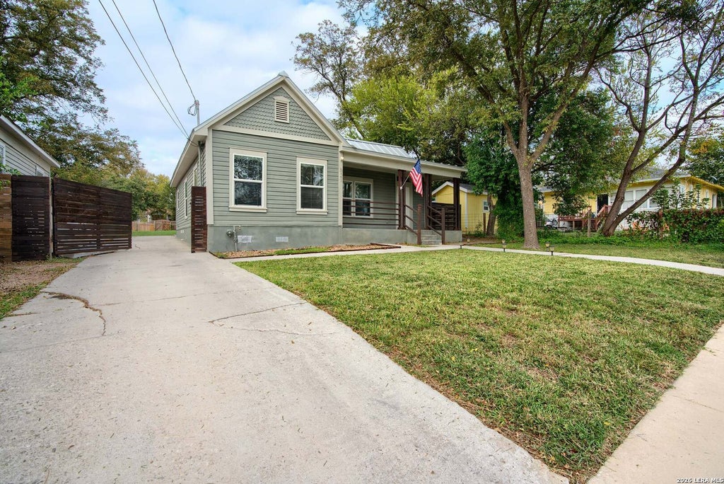 Photo of 521 DAWSON ST, San Antonio, TX 78202 (MLS # 1961458)