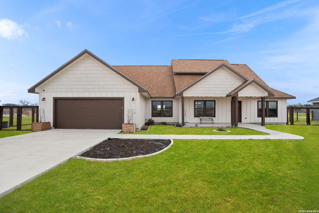 Photo of 659 Thormeyer, Seguin, TX 78155 (MLS # 1942249)