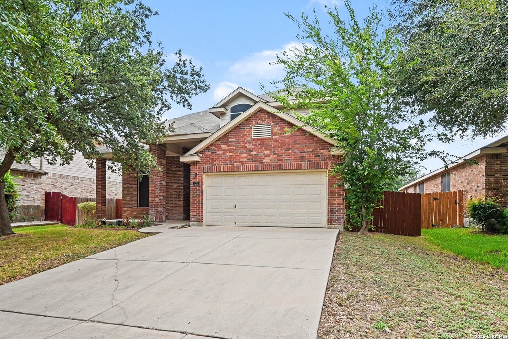 Photo of 121 YEAGER CIR, Cibolo, TX 78108 (MLS # 2016093)