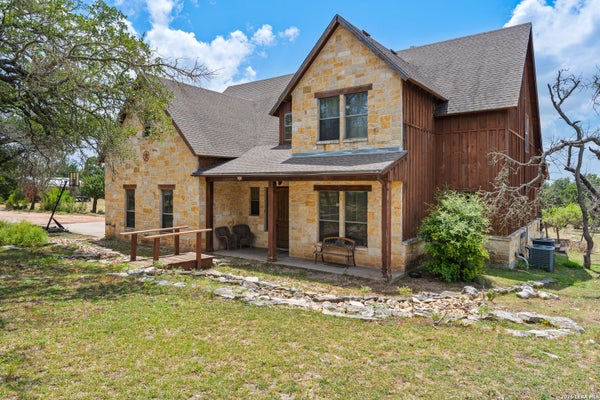 500 REVERSE R DR, HARPER, TX 78631 - Image dad0fb1d3cbdf502d42127987f1c8d3a/254665123